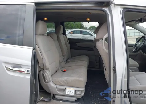 2016 Honda Odyssey Se из США, поврежденный, VIN 5FNRL5H37GB146921